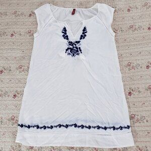 RESORT- Bohemian Vacay Embroidered Tunic Dress with Tassels- White + Blue